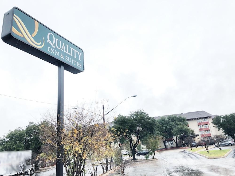 Quality Inn & Suites Austin North Exterior photo
