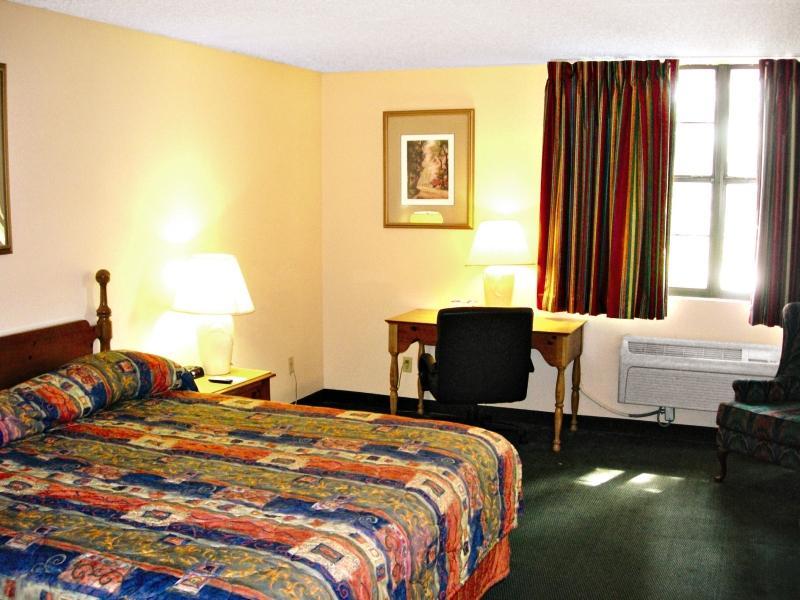 Quality Inn & Suites Austin North Exterior photo