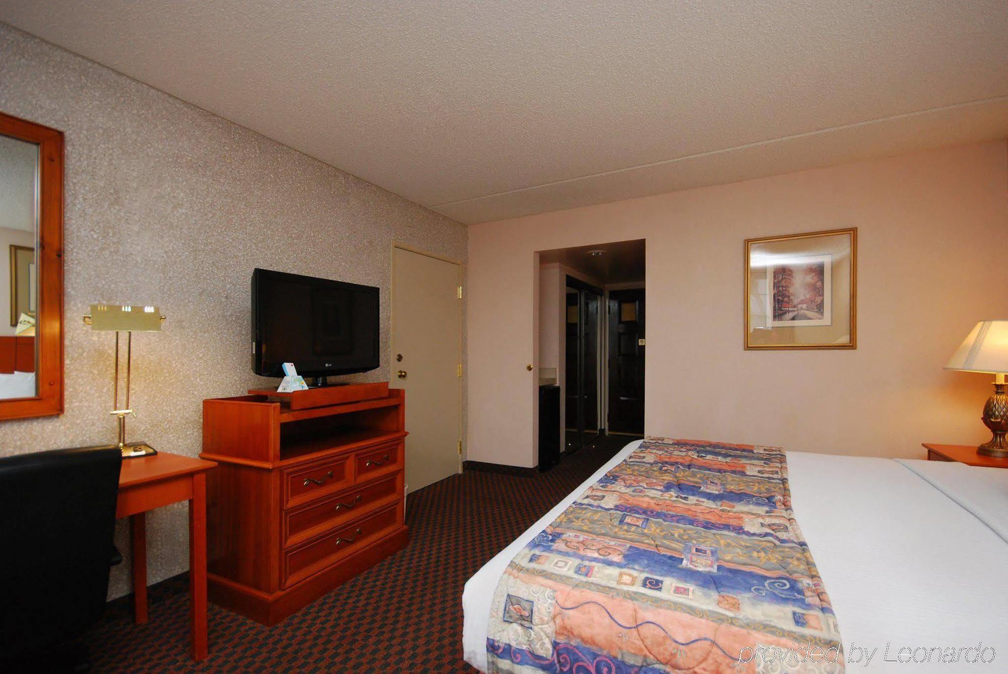 Quality Inn & Suites Austin North Room photo